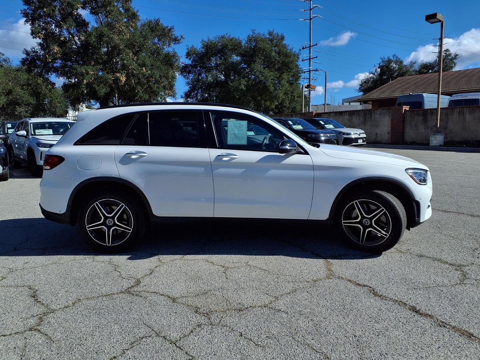 Used 2022 Mercedes-Benz GLC 300 image 3