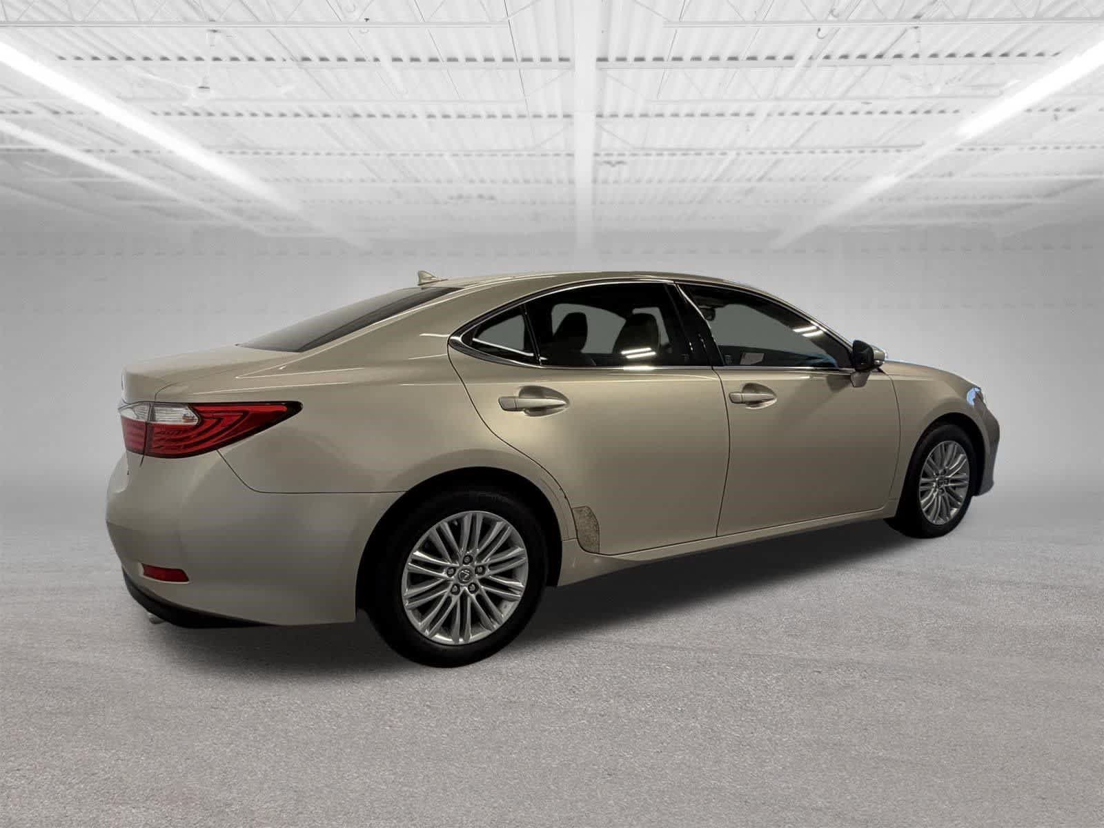 Used 2013 Lexus ES 350 w/ Luxury Pkg FWD image 5