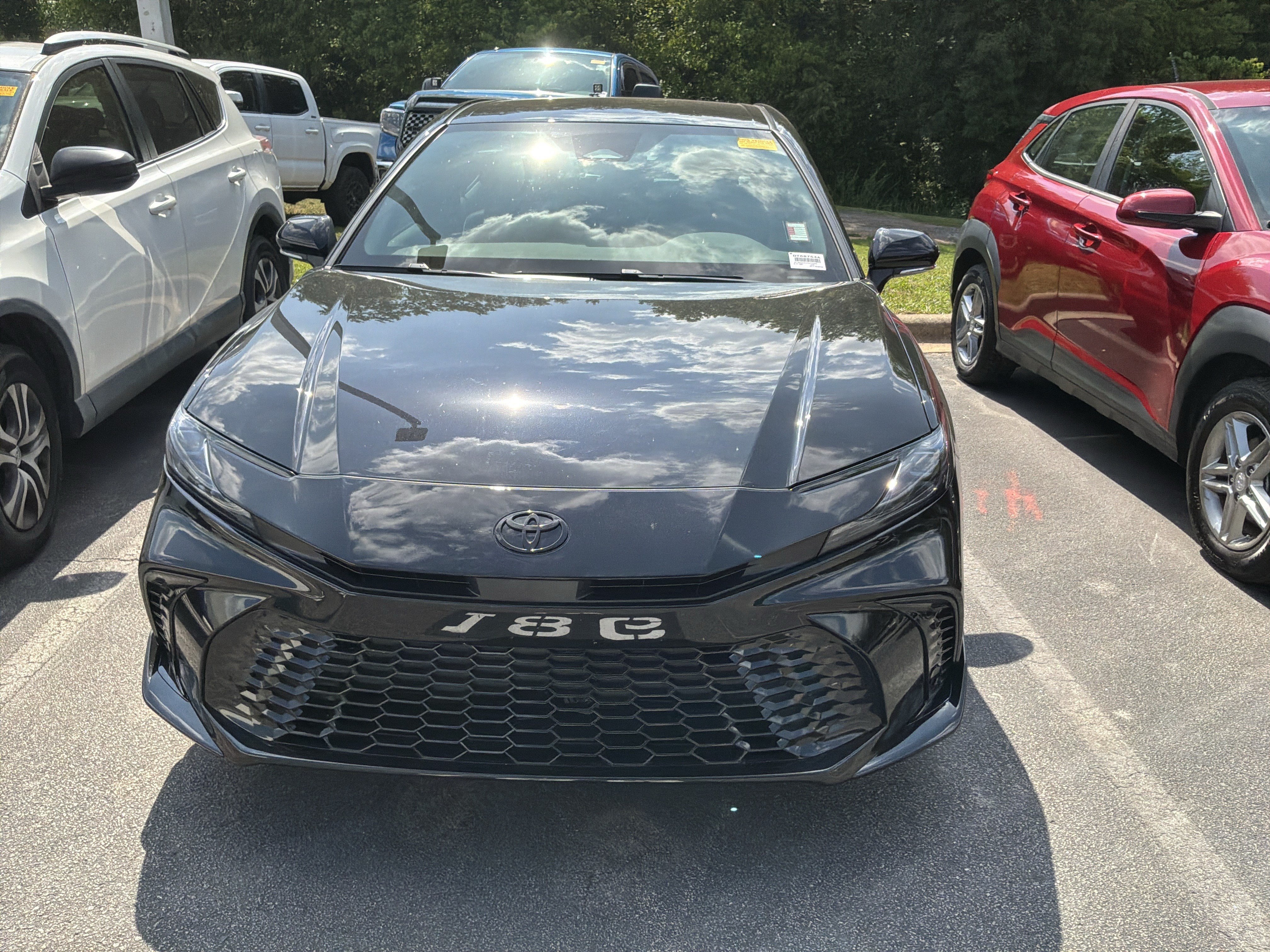 Used 2026 Toyota Camry Hybrid FWD image 37
