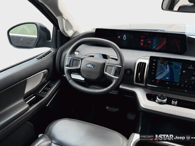 Used 2025 Ford Expedition Active RWD image 14