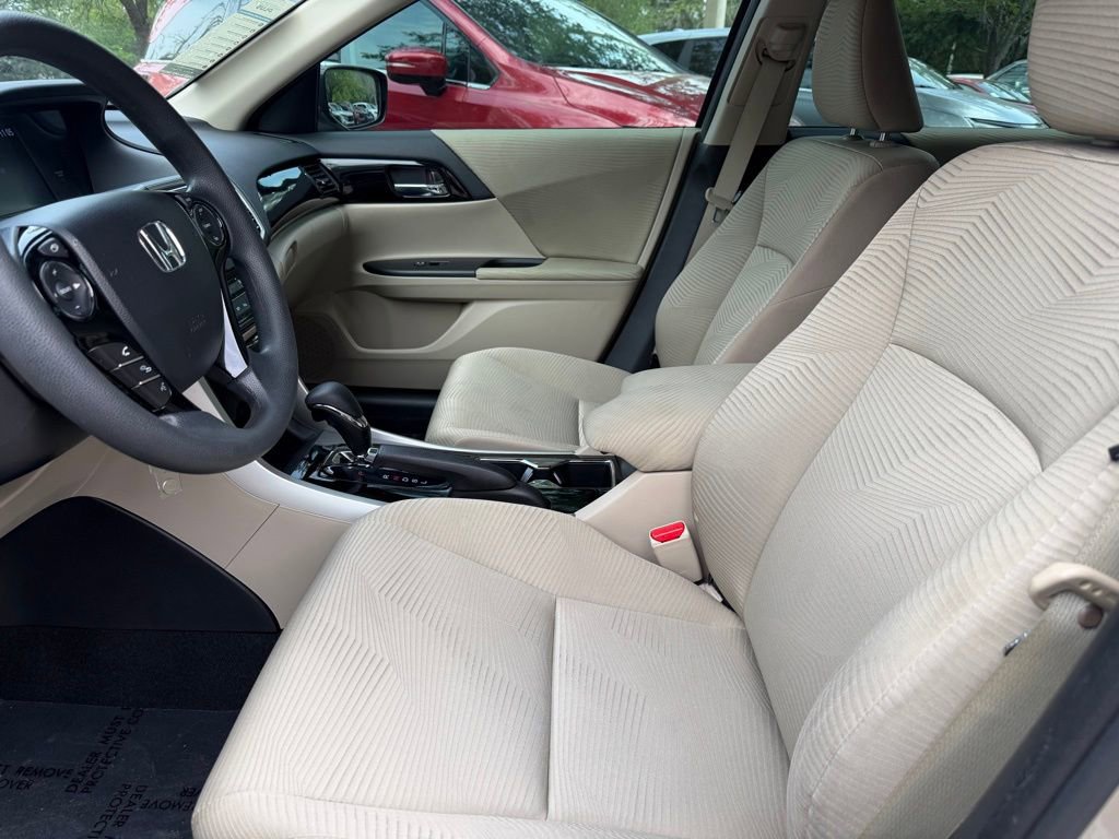 Used 2016 Honda Accord LX image 18