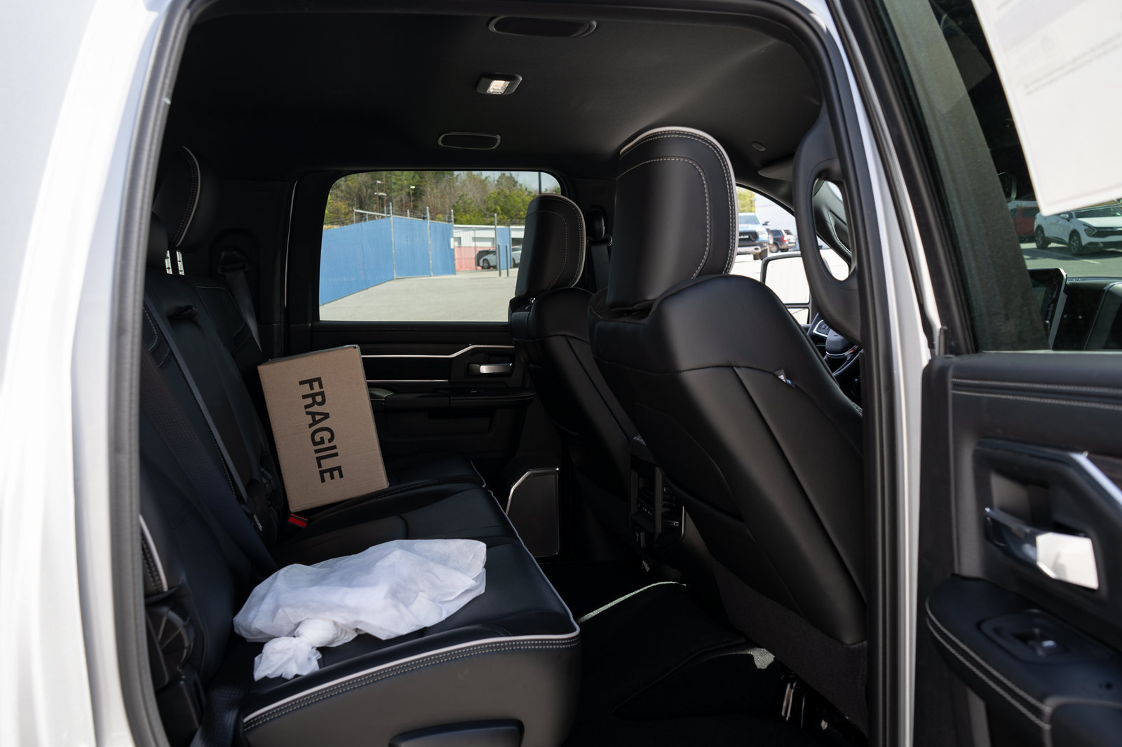 New 2026 RAM 2500 Laramie AWD/4WD image 20