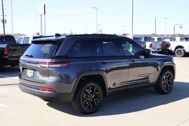 New 2025 Jeep Grand Cherokee Altitude image 7