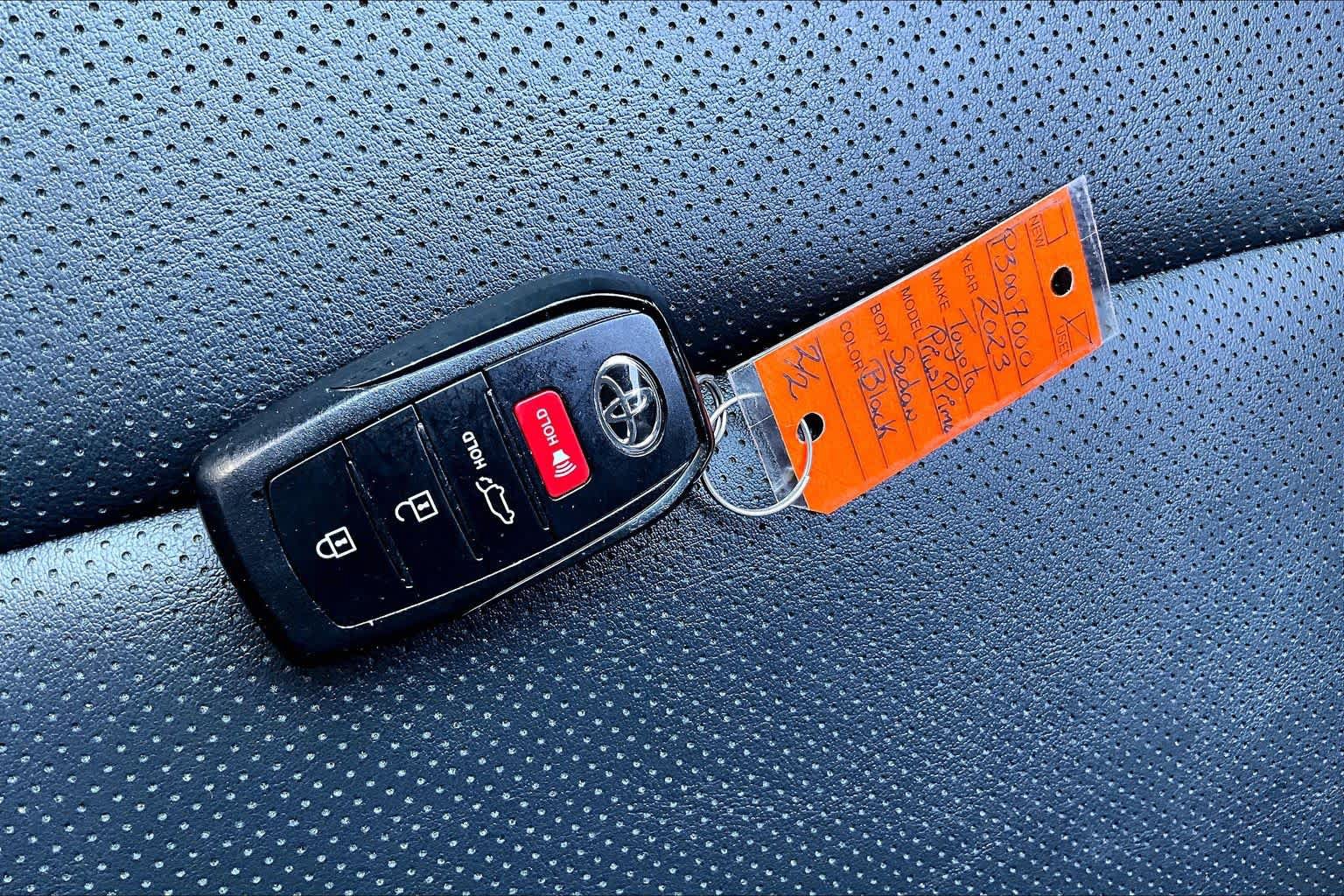 Used 2023 Toyota Prius Prime Premium FWD image 15