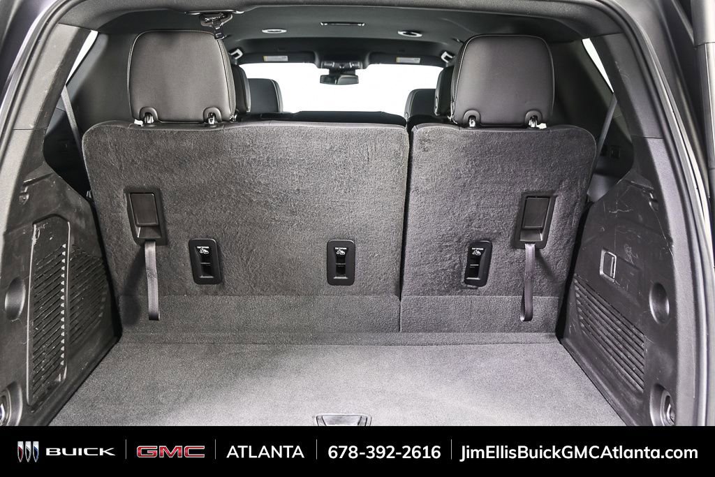 Used 2024 GMC Yukon SLT image 31