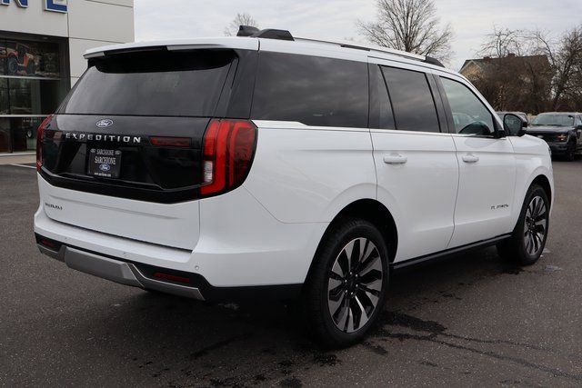 New 2026 Ford Expedition Platinum w/ Driver's Package image 3