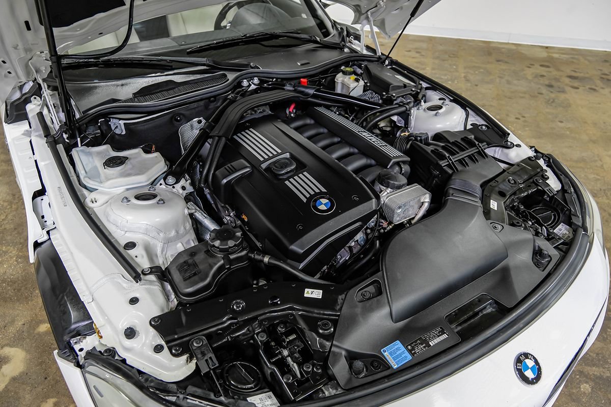 Used 2011 BMW Z4 sDrive30i w/ Premium Pkg RWD image 44