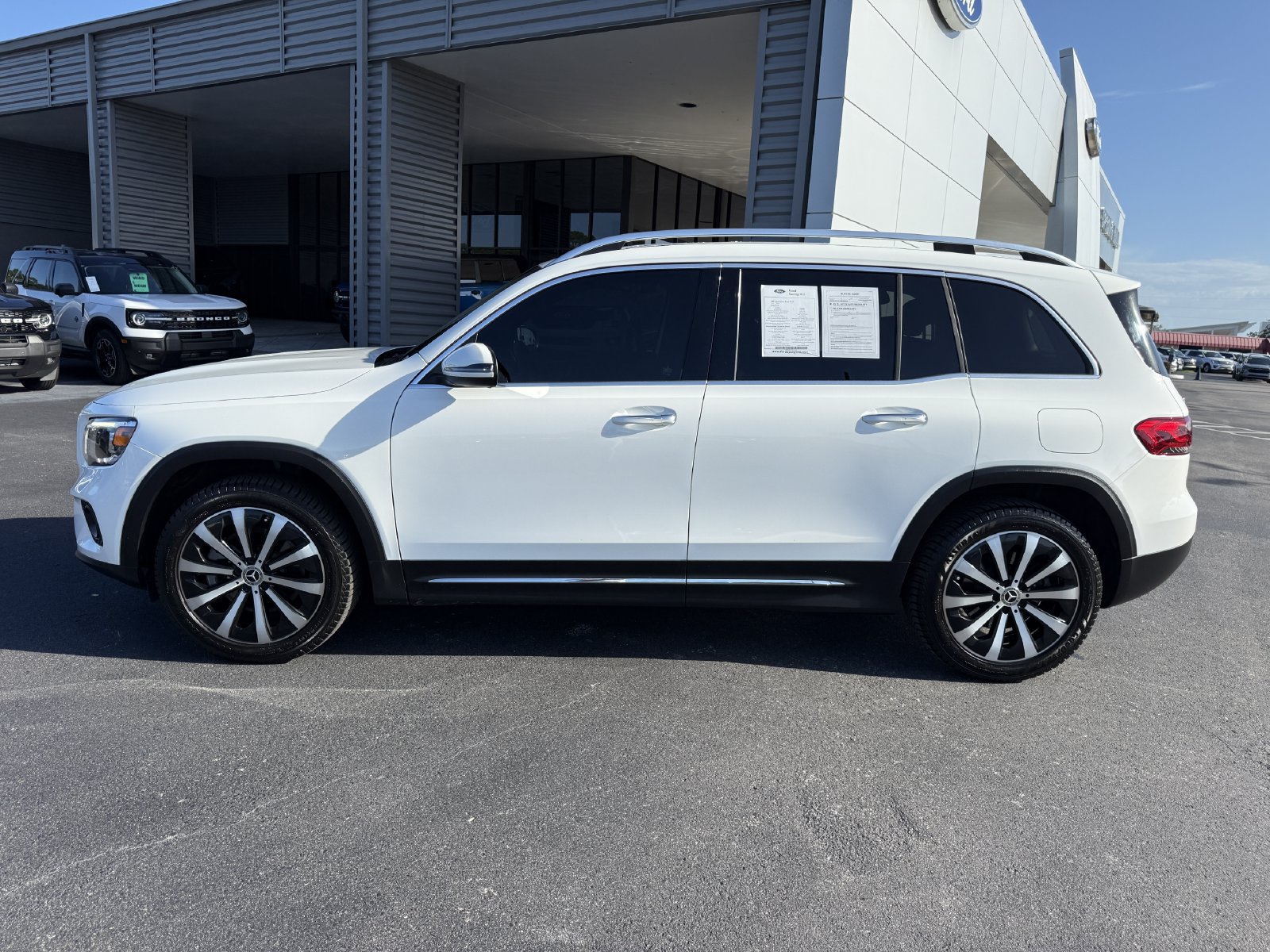 Used 2021 Mercedes-Benz GLB 250 image 8
