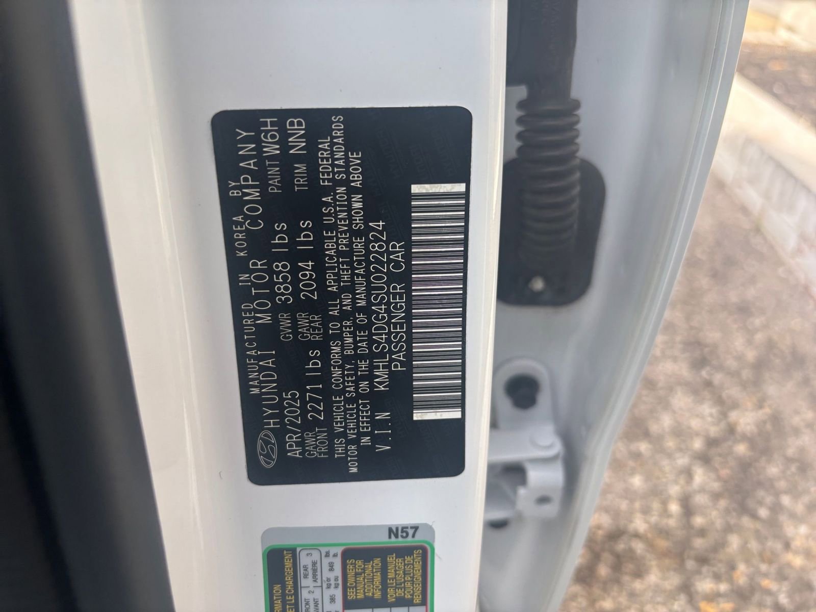 Used 2025 Hyundai Elantra SEL FWD image 30