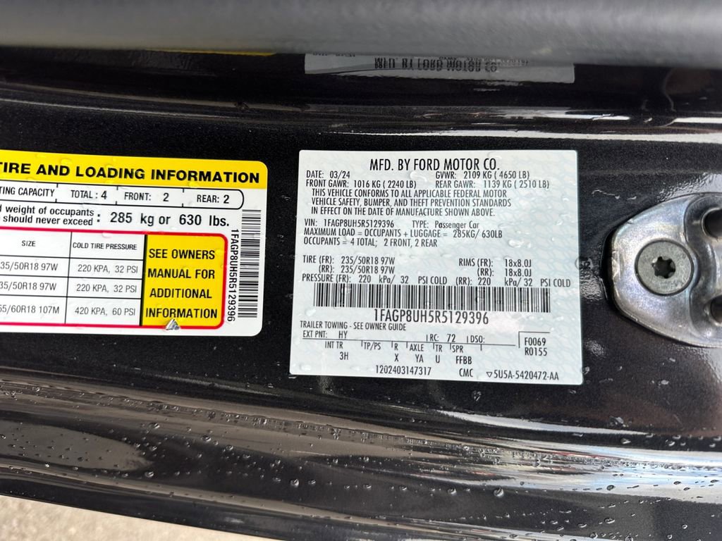 Used 2024 Ford Mustang Premium image 20