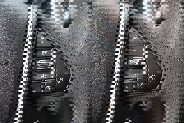 Used 2016 Nissan Maxima SR w/ Midnight Edition image 36