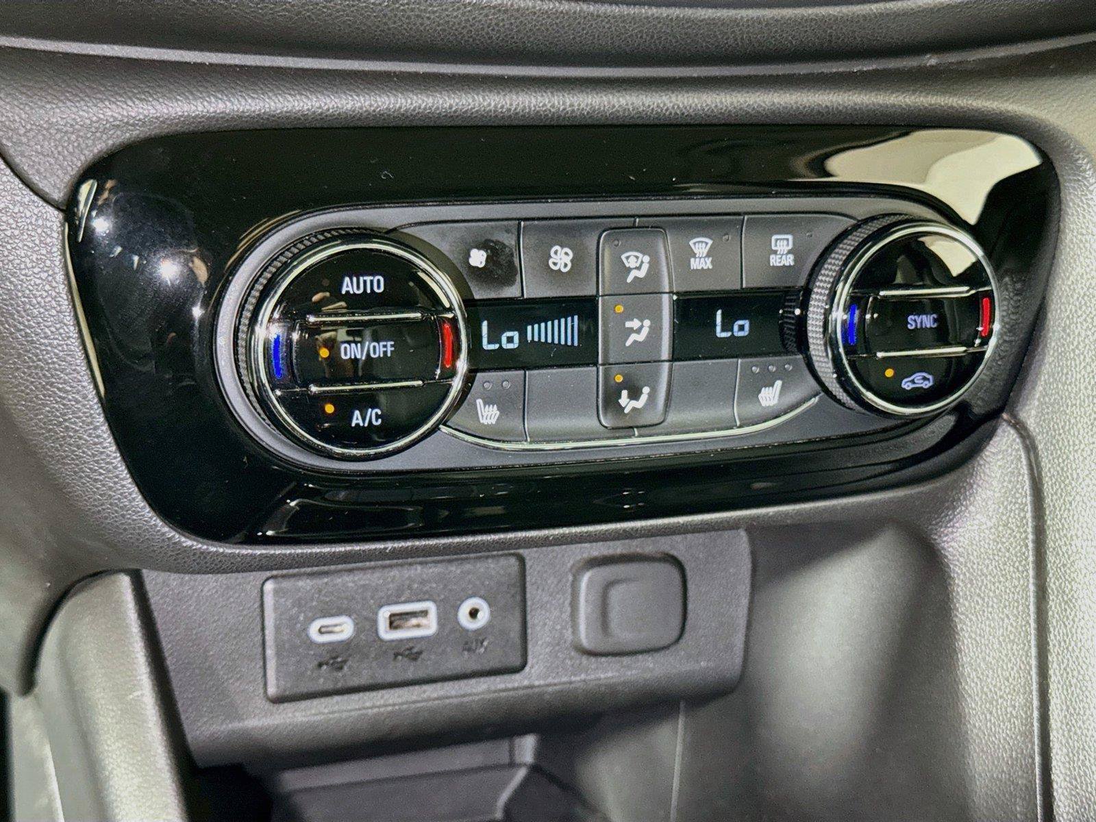 Used 2023 Buick Encore GX Select w/ Sport Touring Package FWD image 14