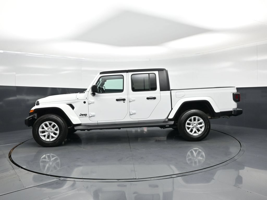 Used 2023 Jeep Gladiator Sport AWD/4WD image 21