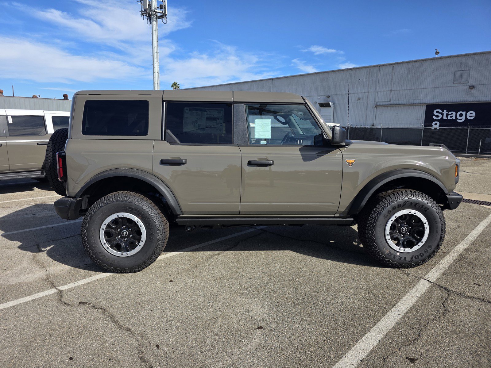 New 2026 Ford Bronco Badlands AWD/4WD image 3