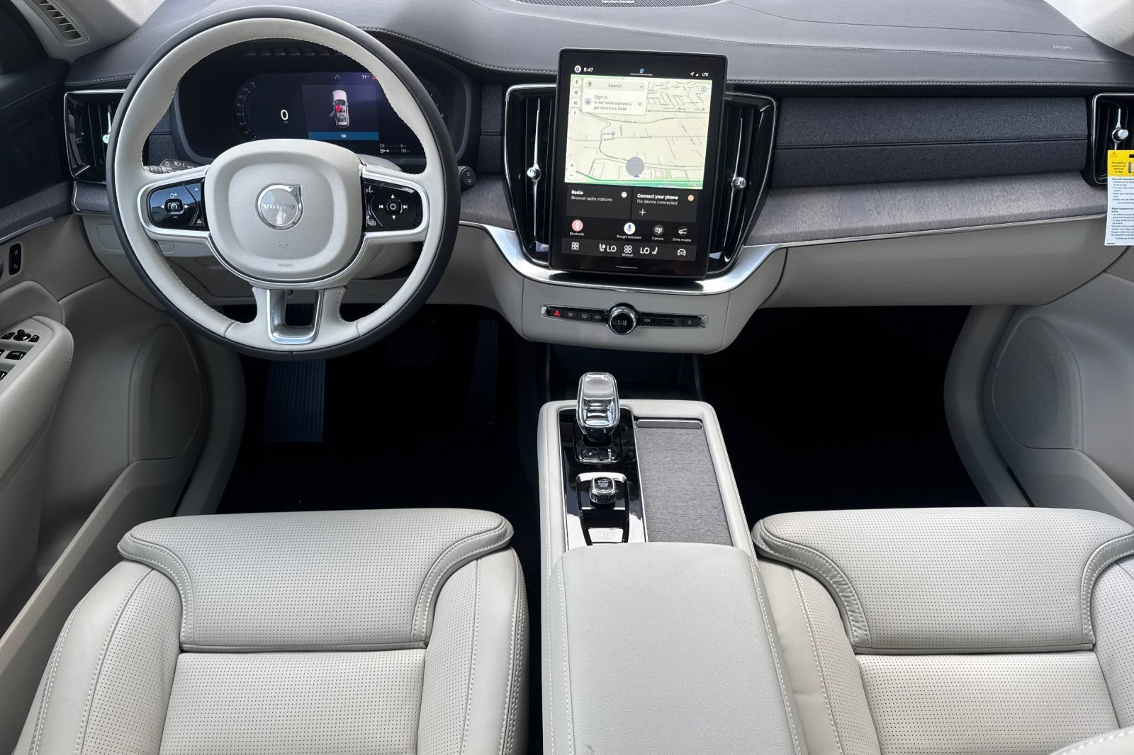 New 2026 Volvo XC90 T8 Ultra w/ Protection Package AWD/4WD image 14