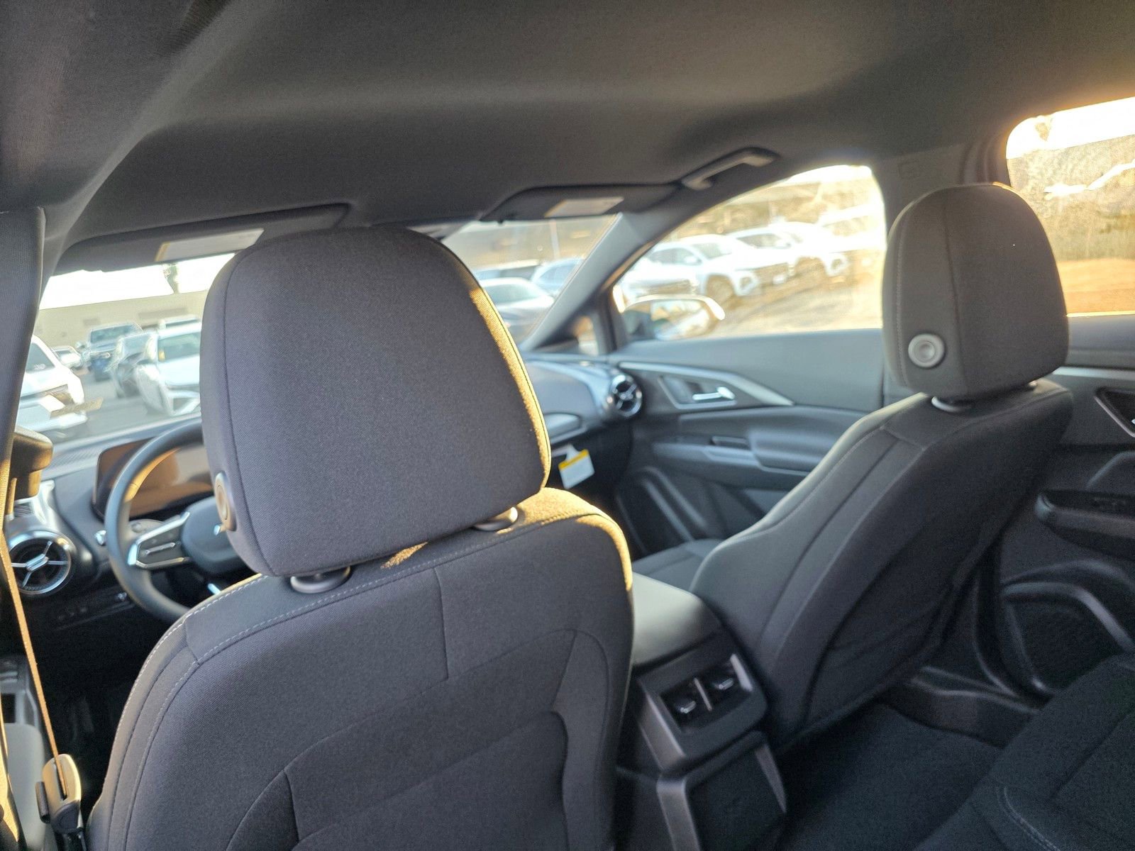 New 2026 Chevrolet Equinox EV LT w/ LPO, Blackout Package image 13