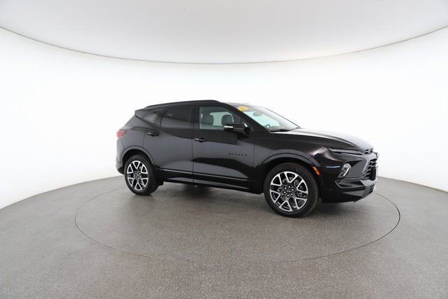 Used 2025 Chevrolet Blazer RS image 25