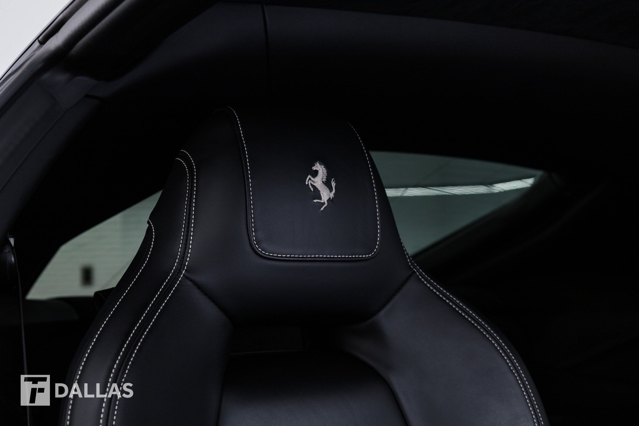 Used 2015 Ferrari F12 Berlinetta RWD image 43
