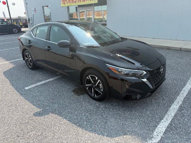 Used 2025 Nissan Sentra SV w/ All-Weather Package FWD image 2