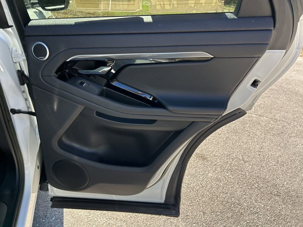 Used 2023 Land Rover Range Rover Evoque R-Dynamic S image 47