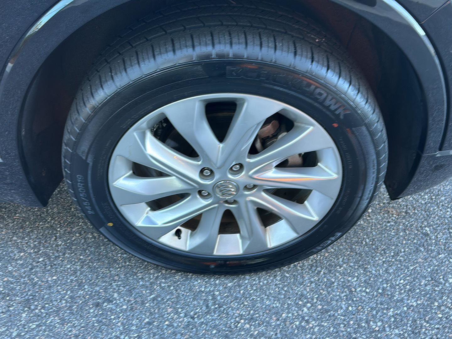 Used 2017 Buick Envision Premium w/ Driver Confidence Package image 34