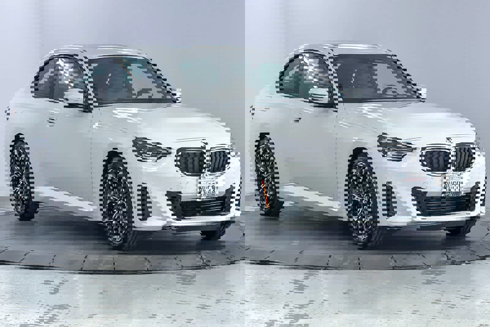 Used 2025 BMW 230i Coupe w/ Convenience Package image 9