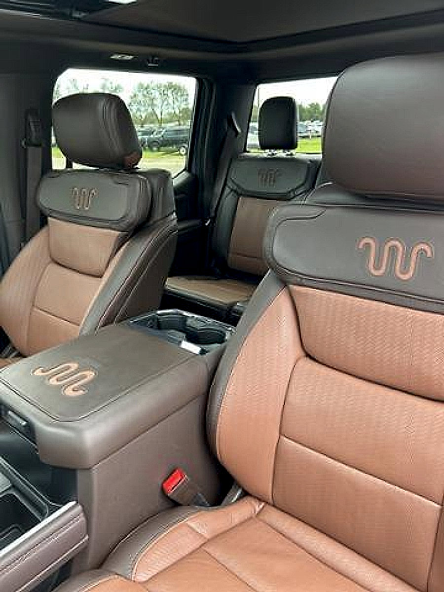 New 2025 Ford F250 King Ranch w/ Chrome Package image 29