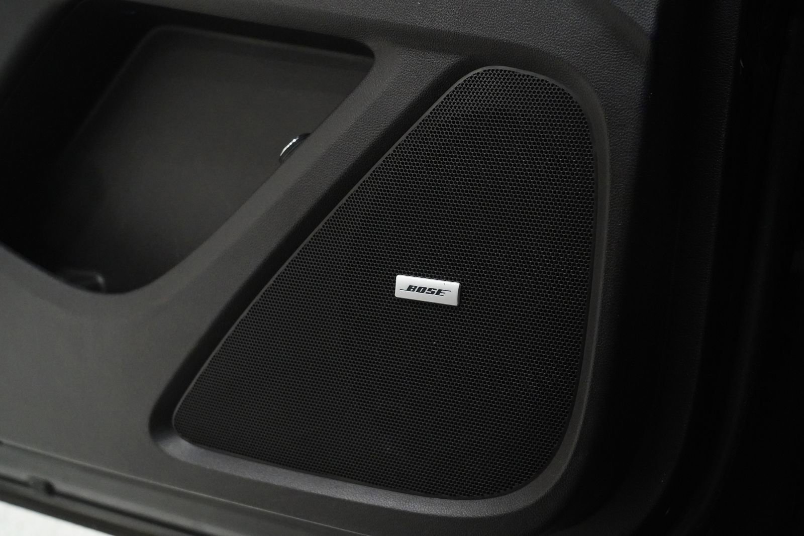 Used 2019 Chevrolet Traverse High Country w/ LPO, Floor Liner Package image 31