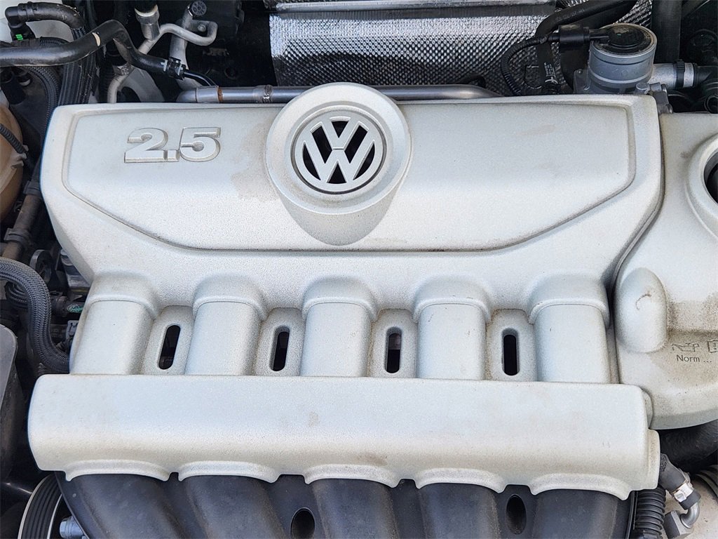 Used 2009 Volkswagen Beetle S image 15