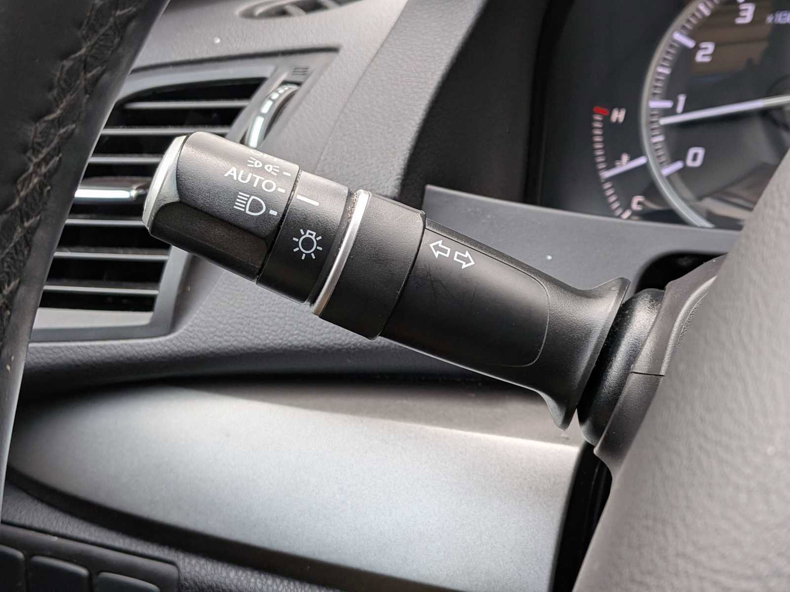 Used 2016 Acura RDX AWD image 27