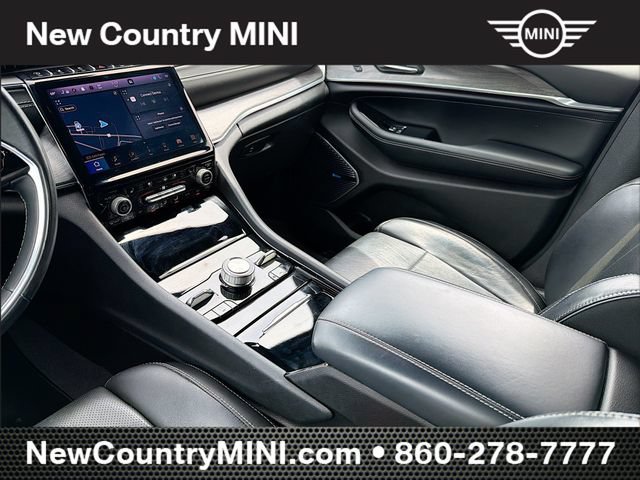 Used 2022 Jeep Grand Cherokee L Overland w/ Luxury Tech Group IV AWD/4WD image 24
