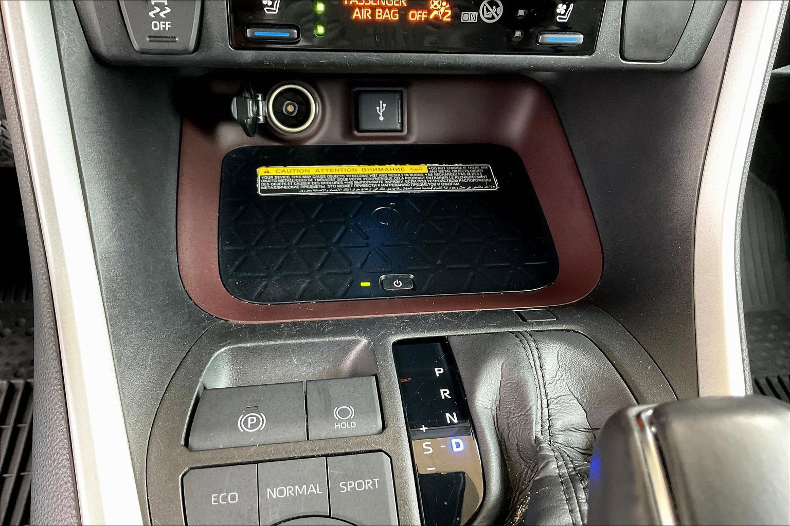 Used 2021 Toyota RAV4 Limited AWD/4WD image 15