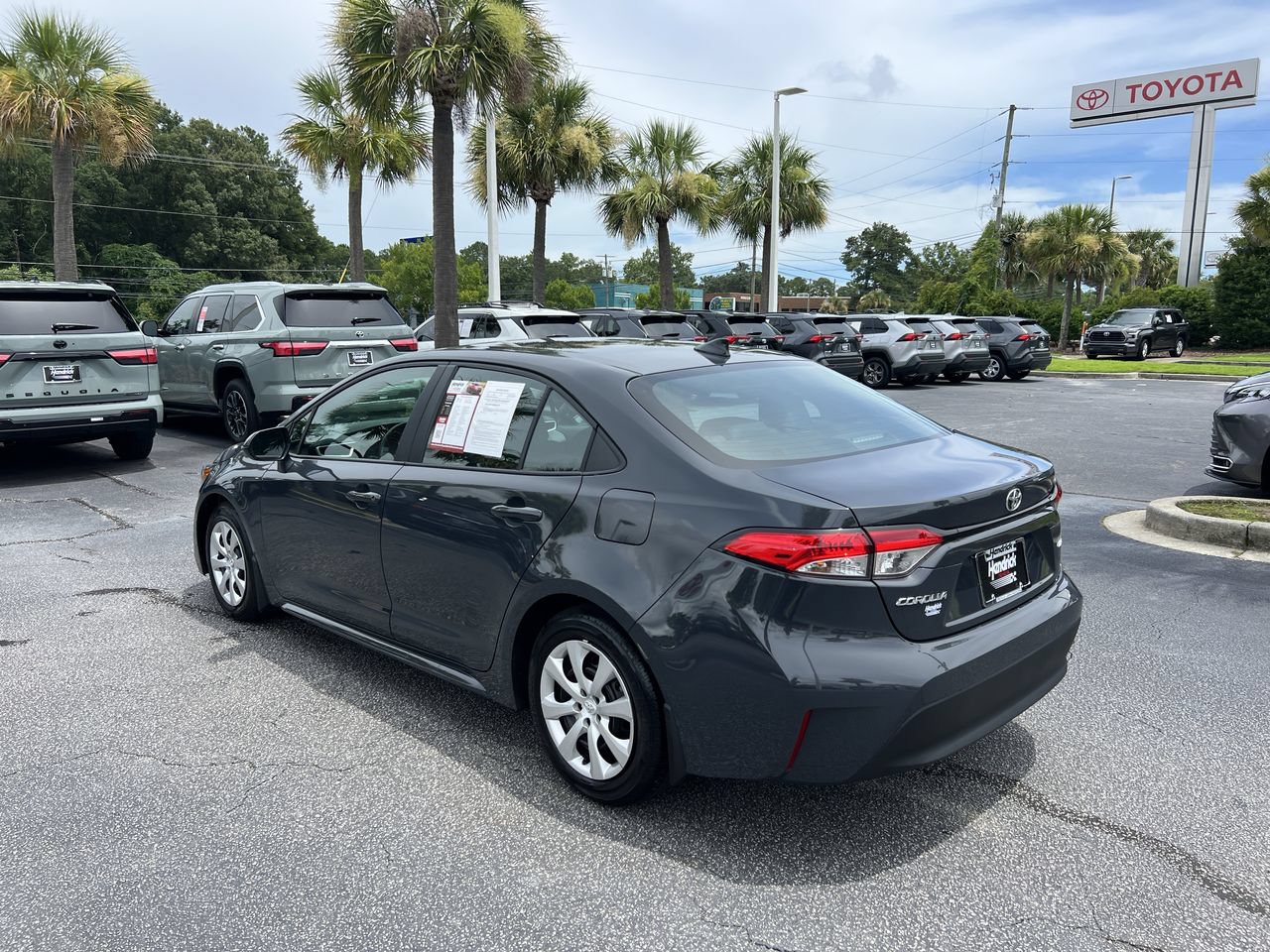 Used 2025 Toyota Corolla LE FWD image 8
