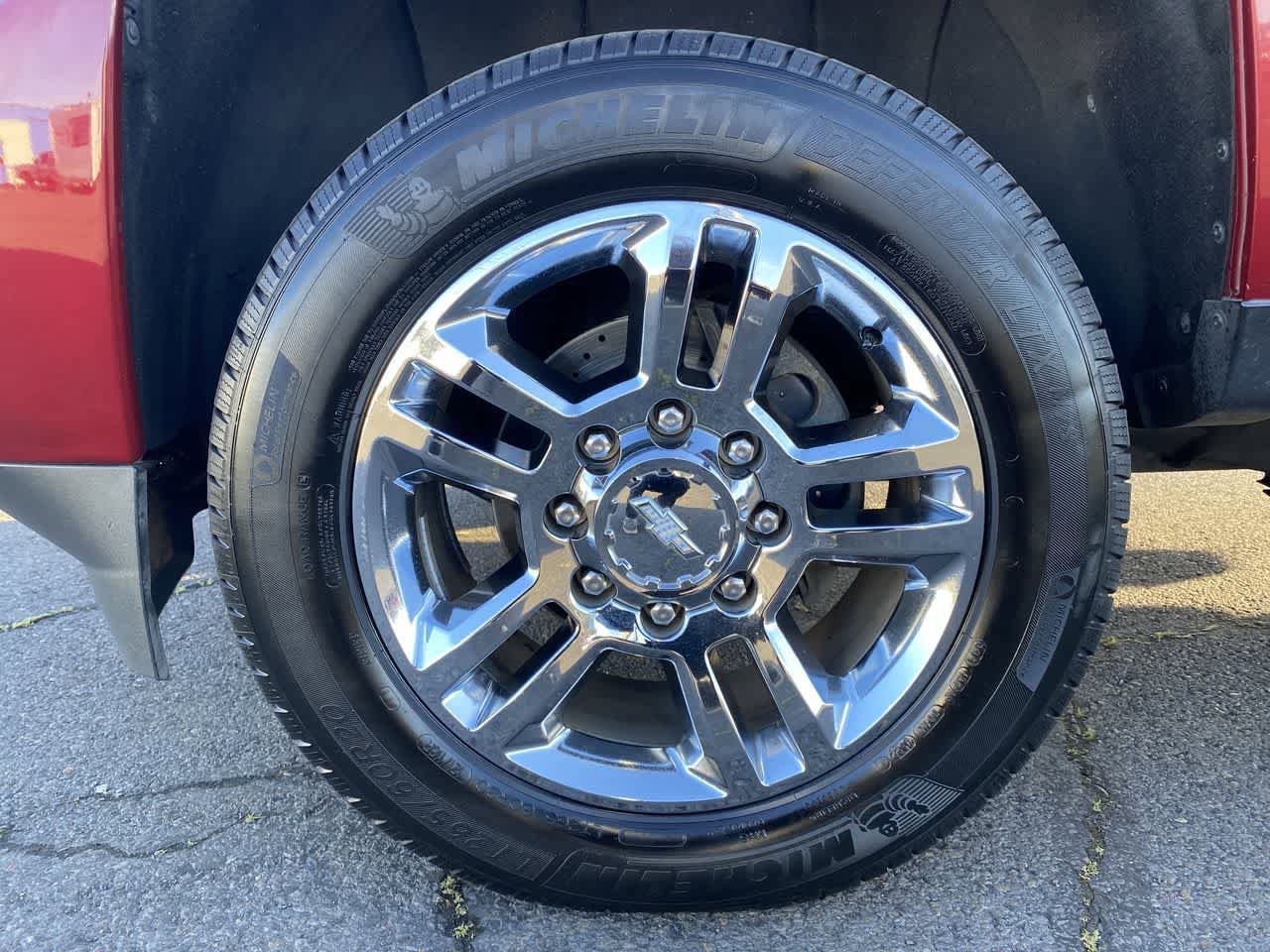 Used 2019 Chevrolet Silverado 2500 High Country w/ Duramax Plus Package AWD/4WD image 10