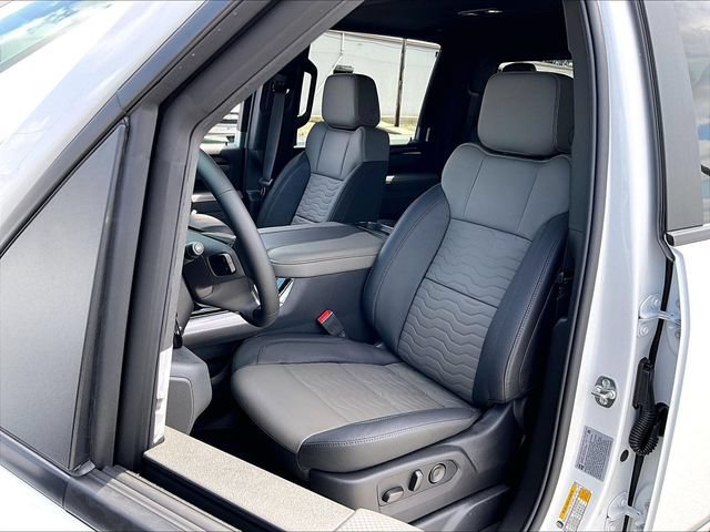 New 2026 Chevrolet Silverado 2500 ZR2 w/ LPO, Dark Essentials Package AWD/4WD image 10