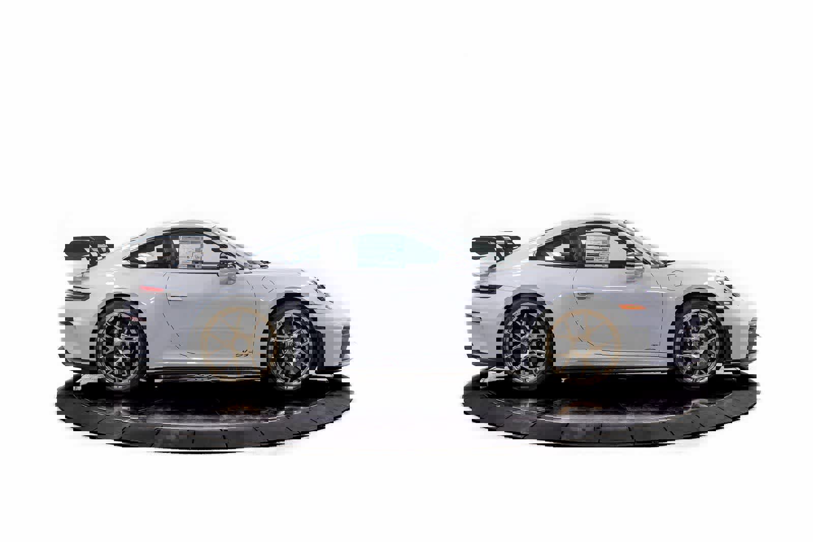 New 2026 Porsche 911 GT3 image 8