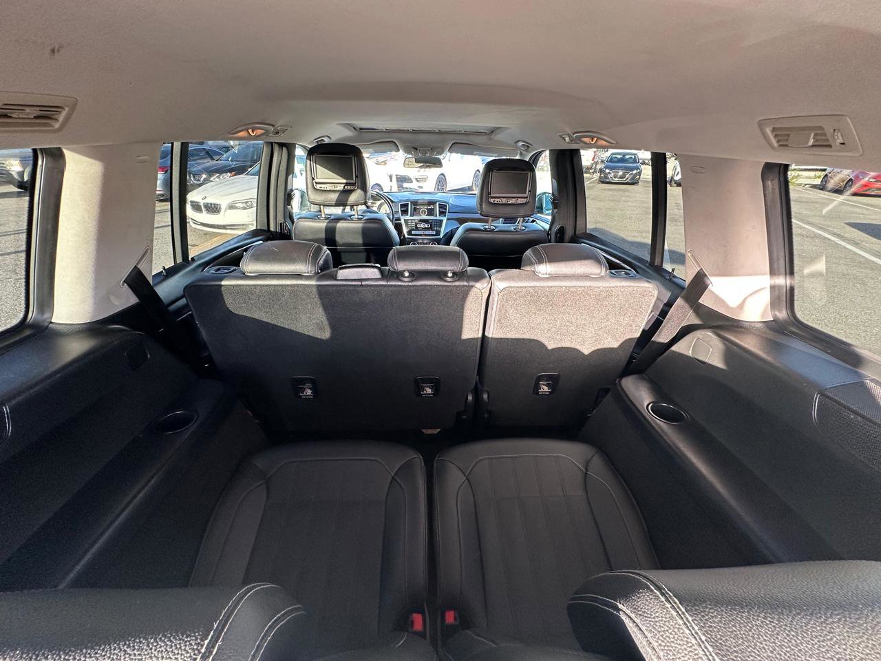 Used 2014 Mercedes-Benz GL 450 4MATIC w/ Appearance Package image 12