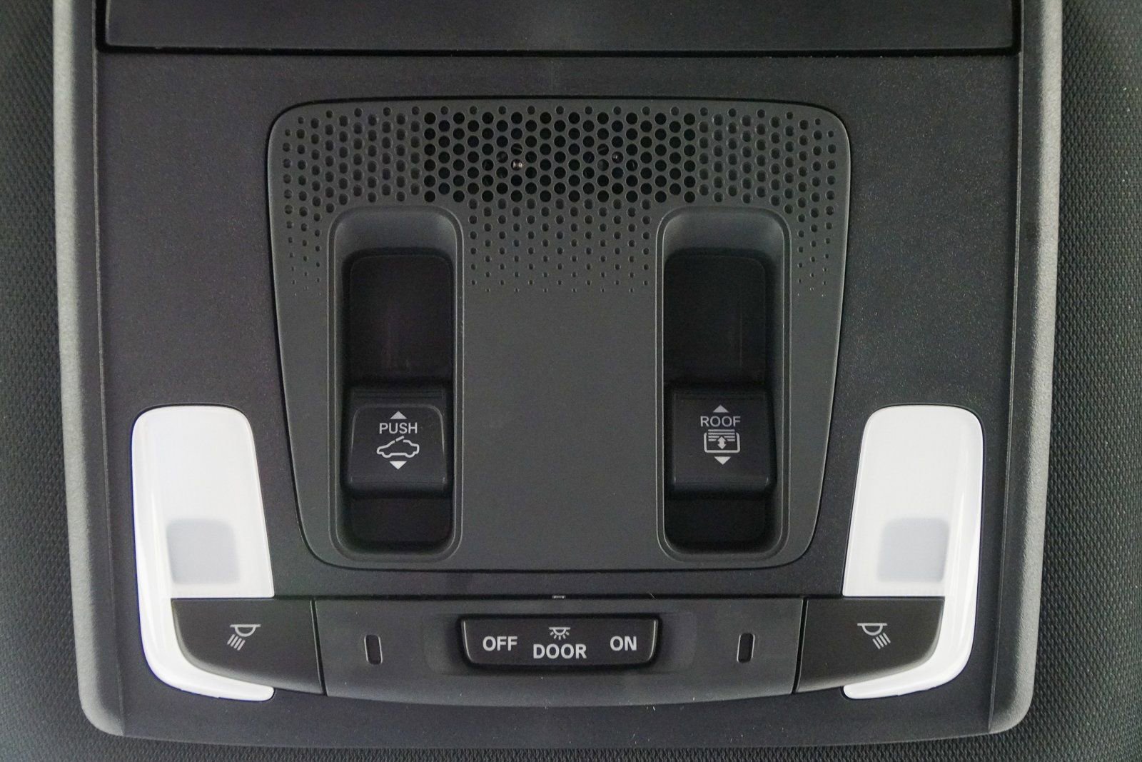 New 2025 Honda Pilot TrailSport image 25