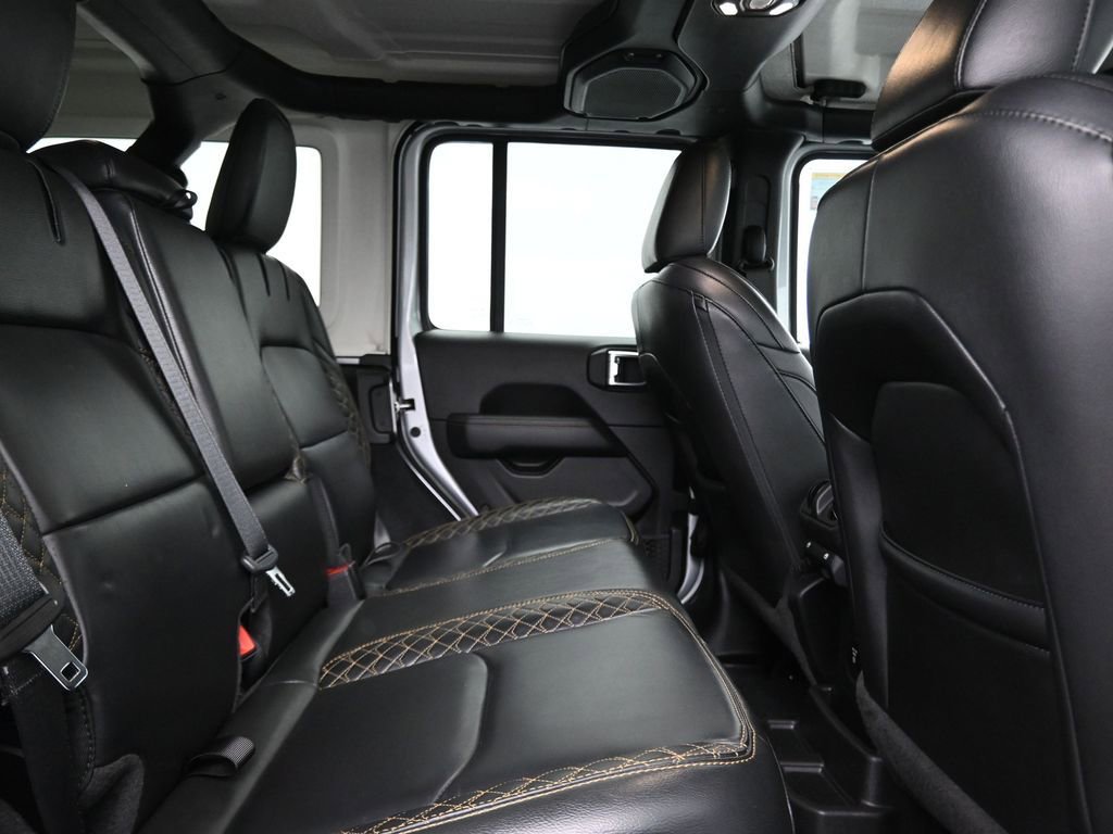 Used 2022 Jeep Wrangler Unlimited Sahara image 17