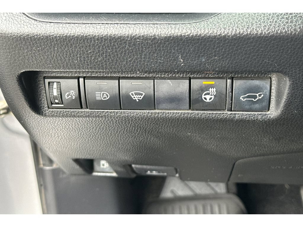Certified 2020 Toyota RAV4 XLE w/ Convenience Package AWD/4WD image 31