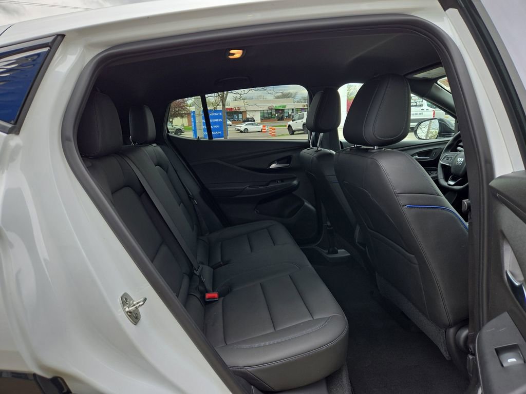 Used 2024 Buick Envista Sport Touring FWD image 27