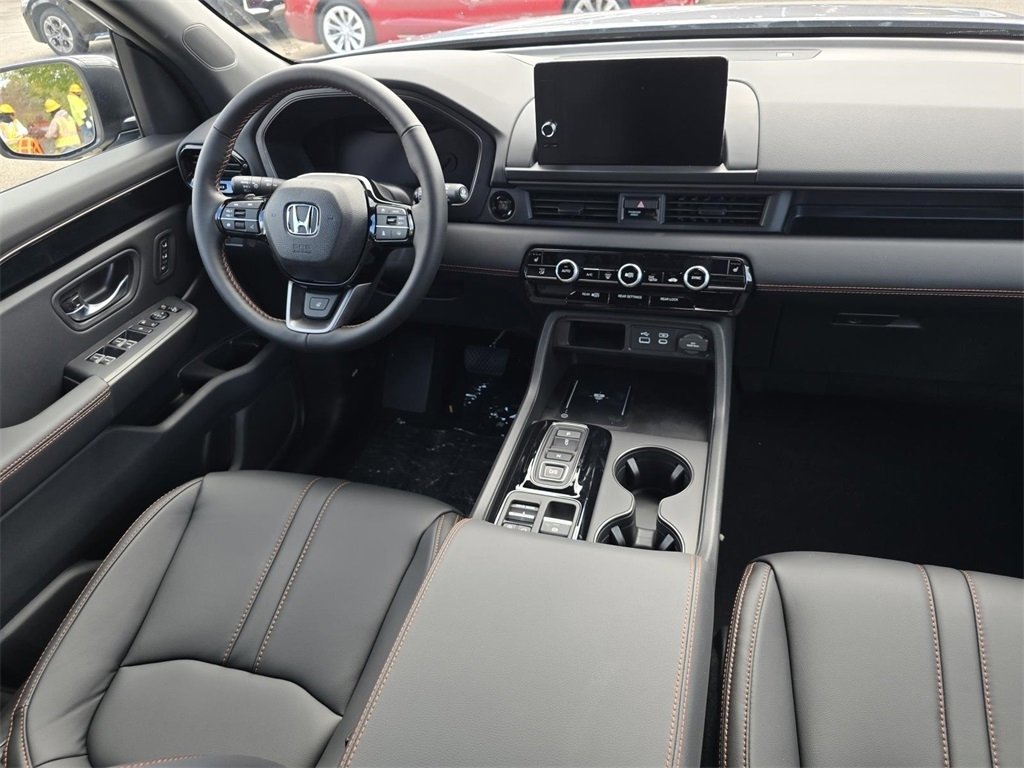 New 2025 Honda Pilot TrailSport image 25