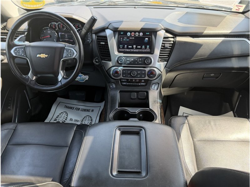 Used 2018 Chevrolet Suburban LT w/ Luxury Package RWD image 29