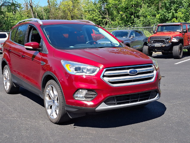 Used 2019 Ford Escape Titanium AWD/4WD image 2