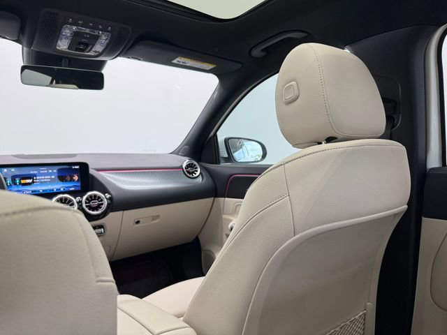 Certified 2025 Mercedes-Benz GLA 250 image 37