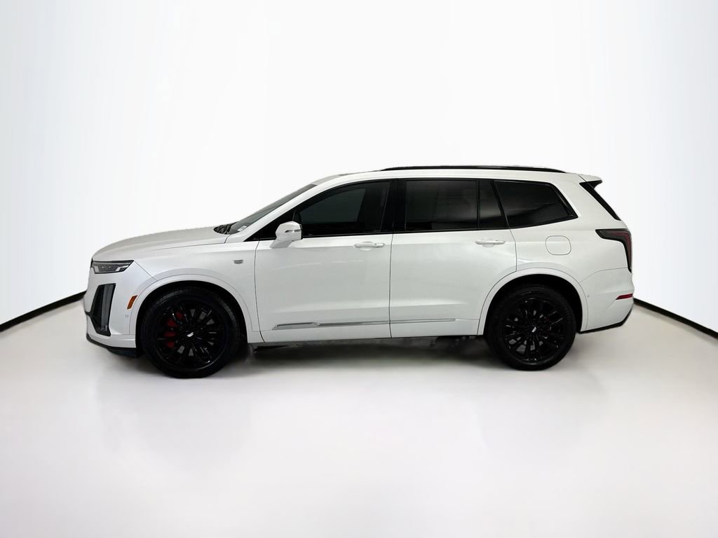 Used 2025 Cadillac XT6 Sport w/ Platinum Package AWD/4WD image 8