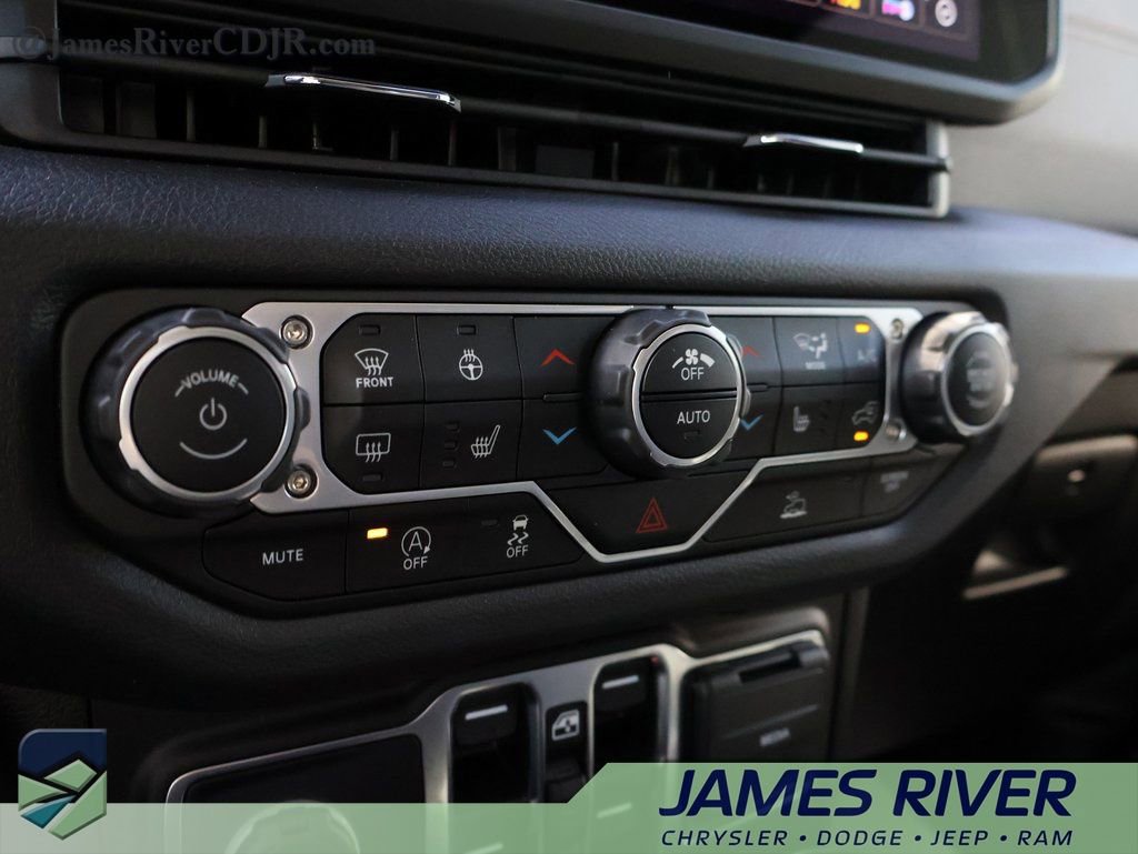 Used 2024 Jeep Wrangler Willys image 35