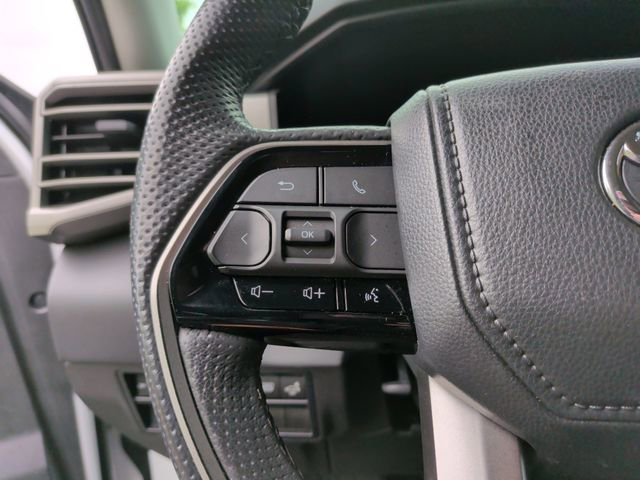 Used 2024 Toyota Tundra Limited AWD/4WD image 18