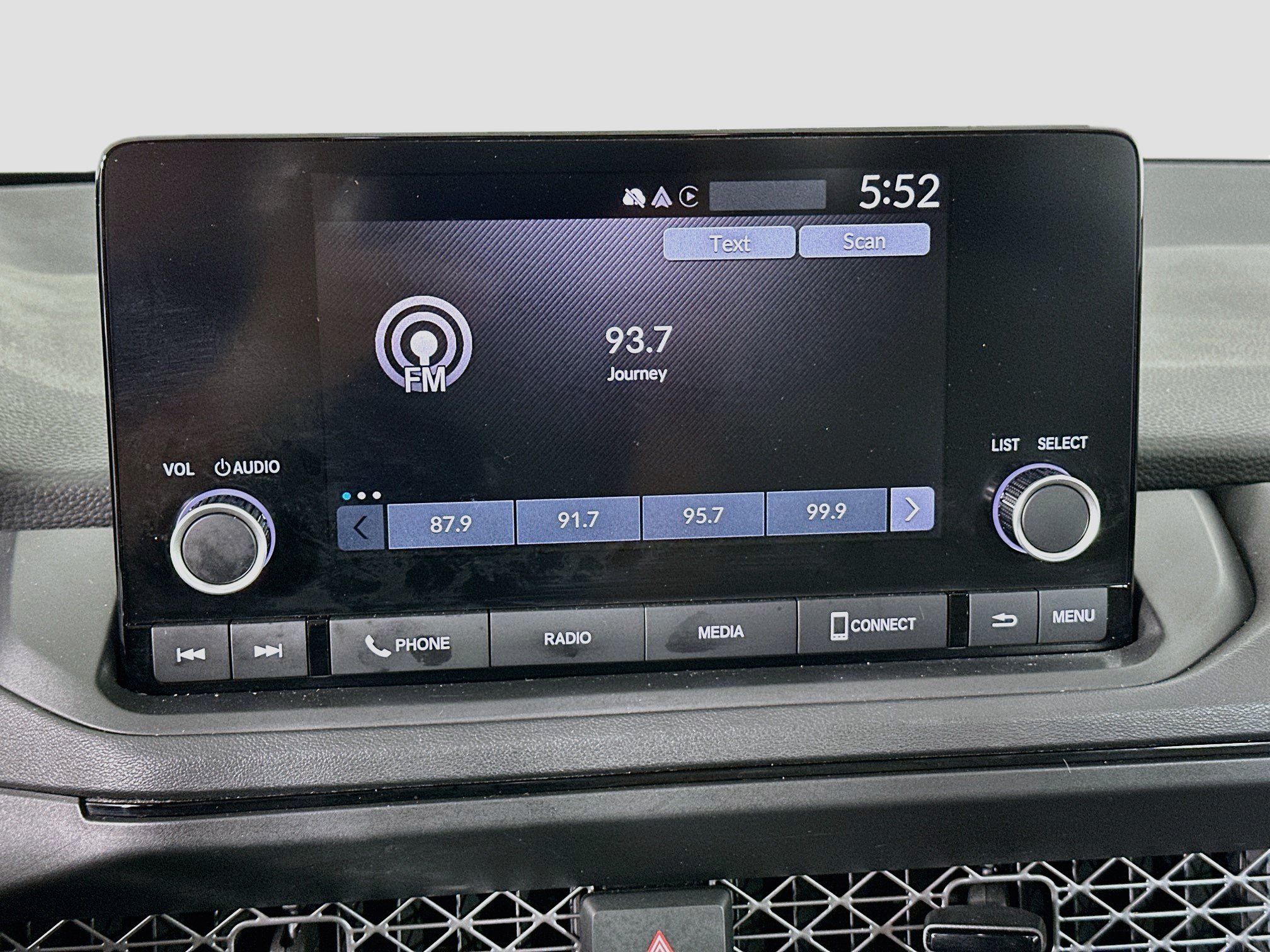 Used 2023 Honda Accord LX image 19