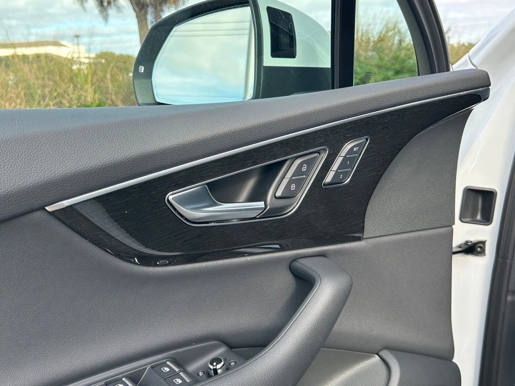 New 2025 Audi Q7 2.0T Premium w/ Convenience Package image 74